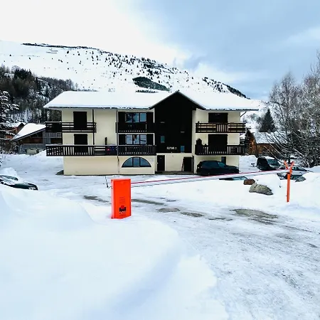 La Corneille Blanche, With Free Parking And Terrace Ле-дез-Альп