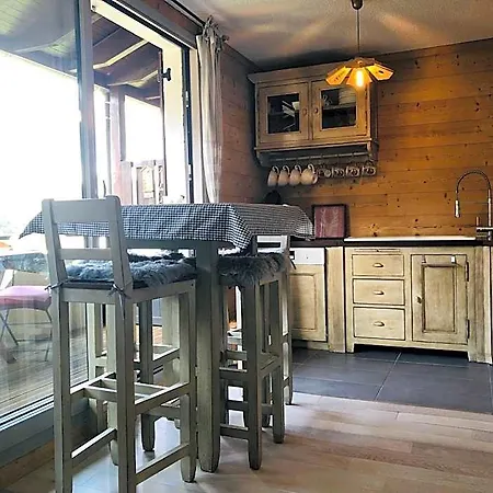 La Corneille Blanche, With Free Parking And Terrace * Les Deux Alpes