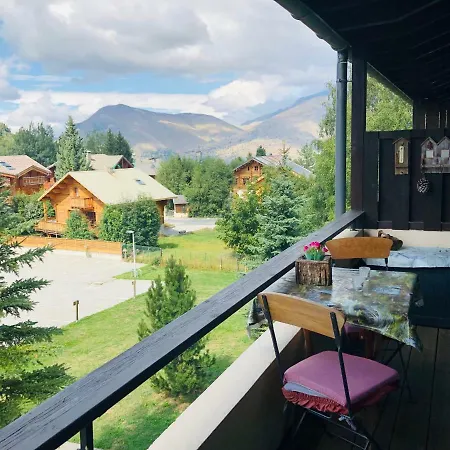 La Corneille Blanche, With Free Parking And Terrace * Les Deux Alpes