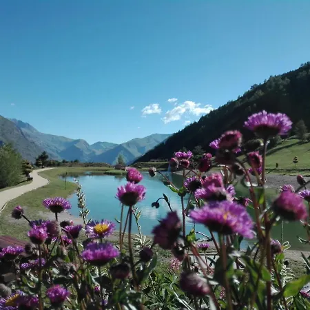 La Corneille Blanche, With Free Parking And Terrace Apartamento