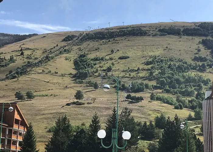 La Corneille Blanche, With Free Parking And Terrace * Ле-дез-Альп